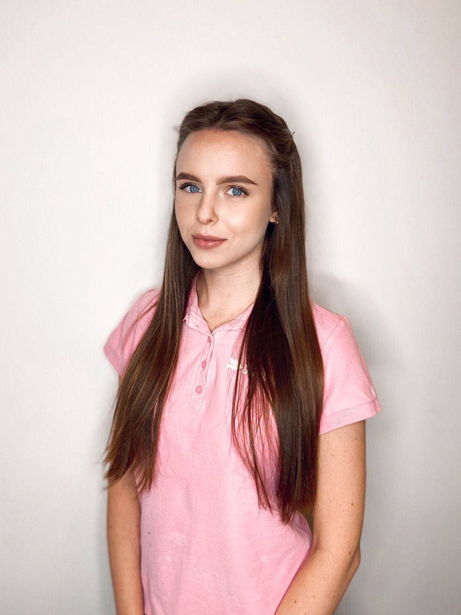 Анастасия бровист